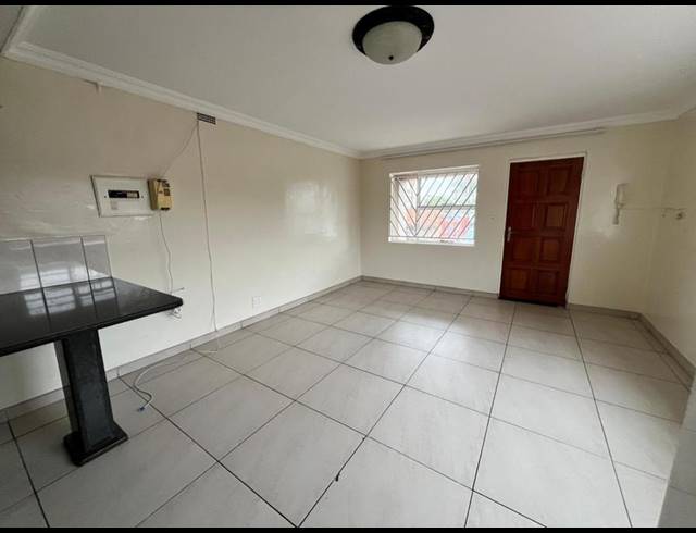 2 BEDROOM PROPERTY TO RENT IN ERASMIA